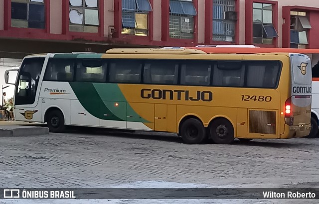 Empresa Gontijo de Transportes 12480 na cidade de Governador Valadares, Minas Gerais, Brasil, por Wilton Roberto. Número da foto: #11985207.