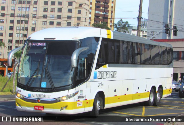 Empresa Cruz 20501 na cidade de Curitiba, Paraná, Brasil, por Alessandro Fracaro Chibior. Número da foto: #11917287.