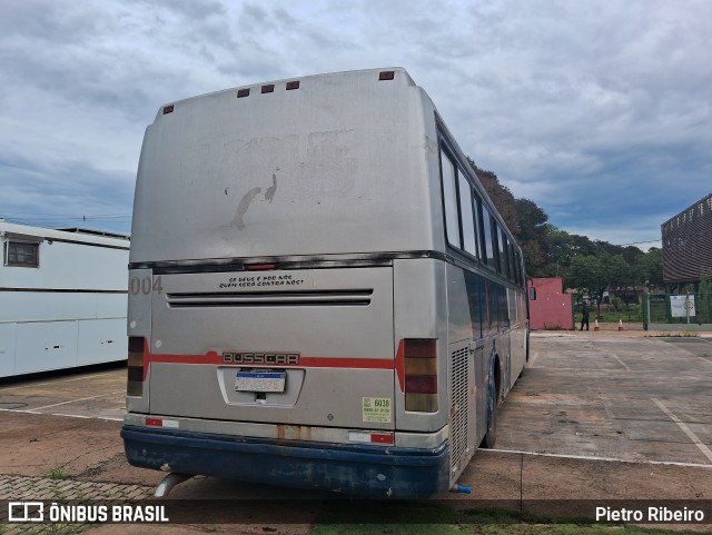 Ônibus Particulares 0175 na cidade de Brazlândia, Distrito Federal, Brasil, por Pietro Ribeiro. Número da foto: #11919811.