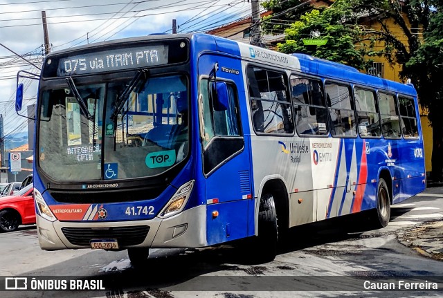 Radial Transporte Coletivo 41.742 na cidade de Itaquaquecetuba, São Paulo, Brasil, por Cauan Ferreira. ID da foto: 11924846.