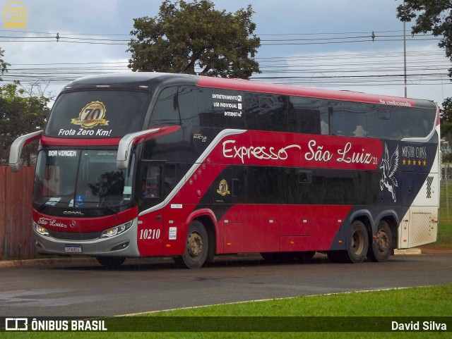 Expresso São Luiz 10210 na cidade de Brasília, Distrito Federal, Brasil, por David Silva. Número da foto: #11923869.