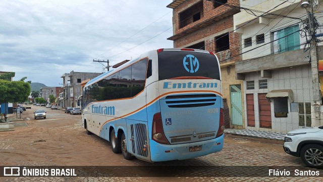Emtram 4920 na cidade de Tanhaçu, Bahia, Brasil, por Flávio  Santos. Número da foto: #11924425.