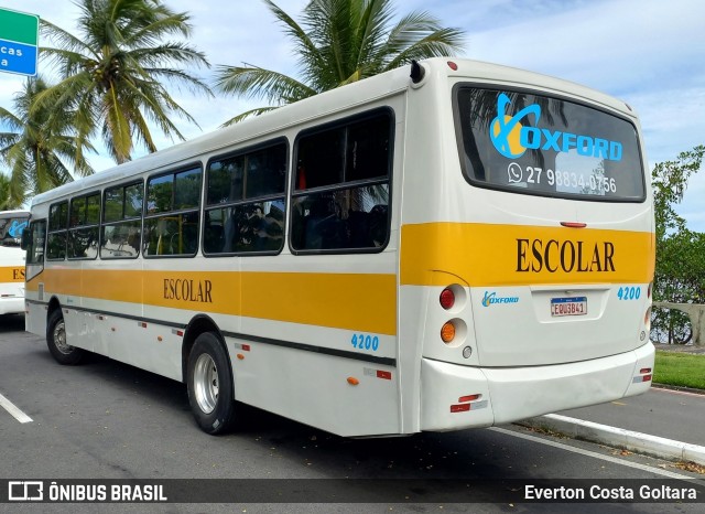 Oxford Turismo 4200 na cidade de Vitória, Espírito Santo, Brasil, por Everton Costa Goltara. ID da foto: 11927584.