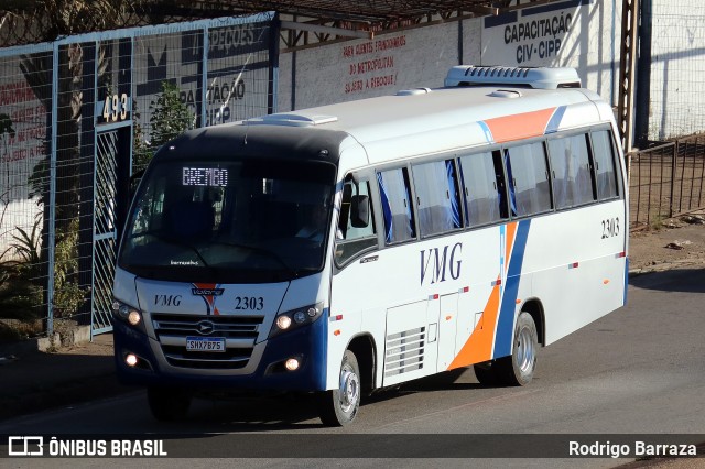 VMG - Viação Minas Gerais 2303 na cidade de Betim, Minas Gerais, Brasil, por Rodrigo Barraza. ID da foto: 11927609.