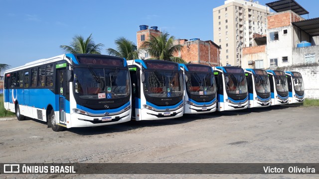 Ônibus Particulares  na cidade de Rio de Janeiro, Rio de Janeiro, Brasil, por Victor  Oliveira. Número da foto: #11926349.