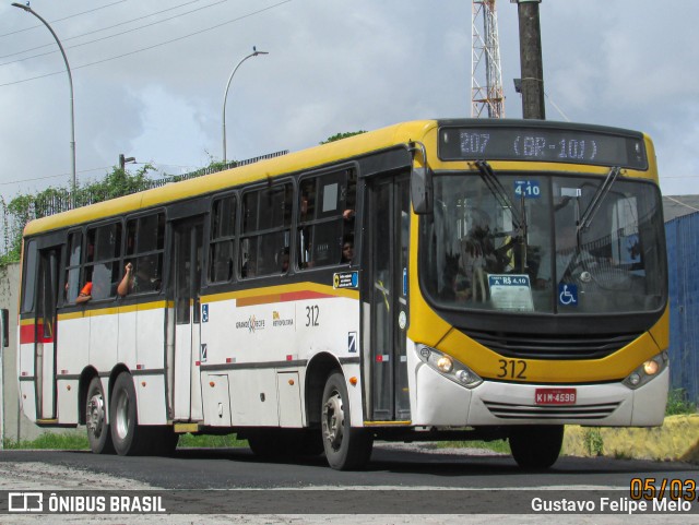 Empresa Metropolitana 312 na cidade de Recife, Pernambuco, Brasil, por Gustavo Felipe Melo. ID da foto: 11927893.