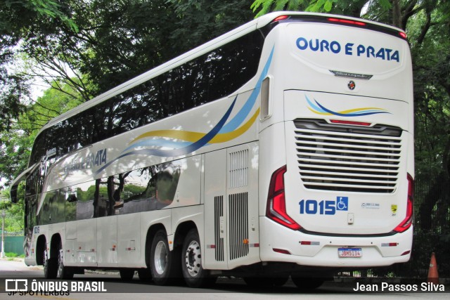 Viação Ouro e Prata 1015 na cidade de São Paulo, São Paulo, Brasil, por Jean Passos Silva. Número da foto: #11931464.