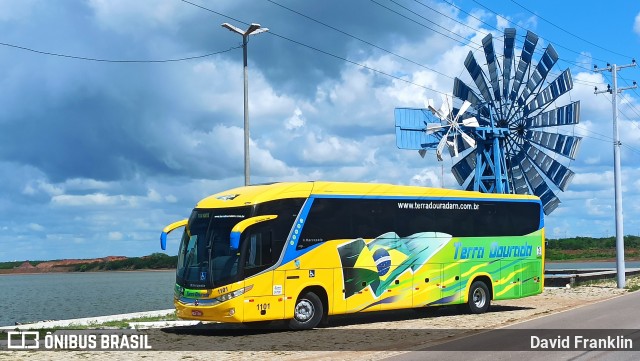 Terra Dourada Transportes e Turismo 1101 na cidade de Macau, Rio Grande do Norte, Brasil, por David Franklin. ID da foto: 11931604.