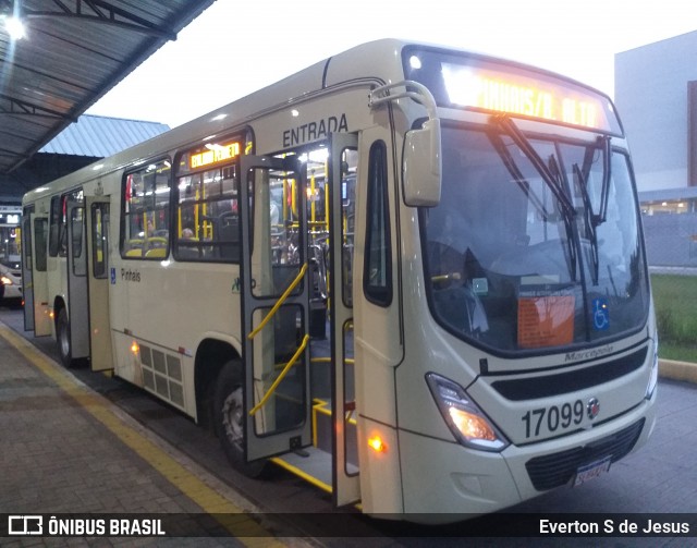 Expresso Azul 17099 na cidade de Pinhais, Paraná, Brasil, por Everton S de Jesus. Número da foto: #12007377.