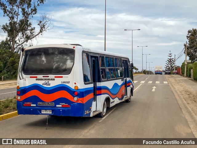 Autobuses sin identificación - Chile MAQUINON 2 na cidade de Santo Domingo, San Antonio, Valparaíso, Chile, por Facundo Castillo Acuña. Número da foto: #12007389.