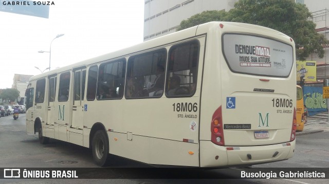 Viação Santo Ângelo 18M06 na cidade de Curitiba, Paraná, Brasil, por Busologia Gabrielística. Número da foto: #12011399.