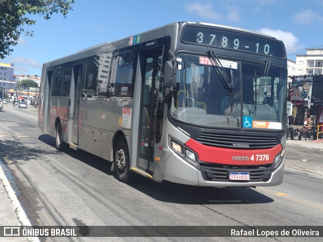 Pêssego Transportes 4 7376 na cidade de São Paulo, São Paulo, Brasil, por Rafael Lopes de Oliveira. ID da foto: 12014092.