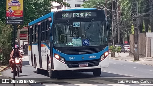 Consórcio Recife 849 na cidade de Recife, Pernambuco, Brasil, por Luiz Adriano Carlos. Número da foto: #12017778.