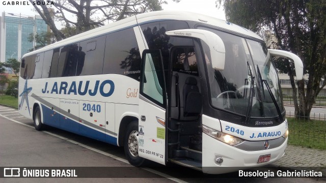 J. Araujo 2040 na cidade de Curitiba, Paraná, Brasil, por Busologia Gabrielística. Número da foto: #12016665.
