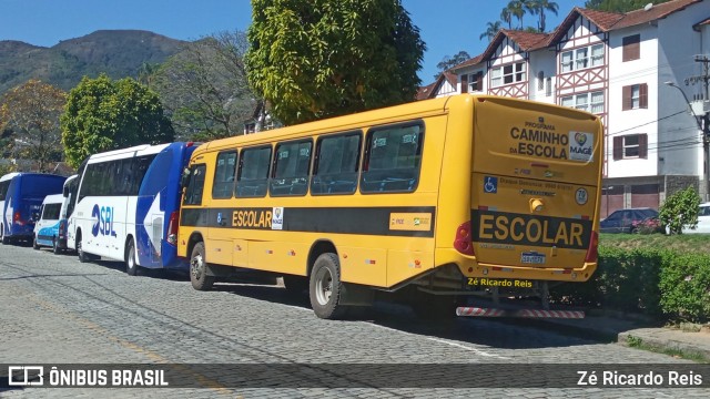 Prefeitura Municipal de Magé ESCOLAR SQV5E78 na cidade de Petrópolis, Rio de Janeiro, Brasil, por Zé Ricardo Reis. Número da foto: #12016756.