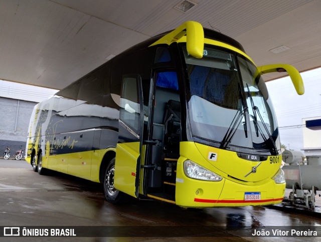 MR Turismo 4001 na cidade de Fernandópolis, São Paulo, Brasil, por João Vitor Pereira. Número da foto: #12016358.