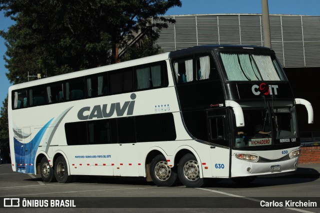 Cauvi Internacional 630 na cidade de Montevideo, Montevideo, Uruguai, por Carlos Kircheim. ID da foto: 12019989.