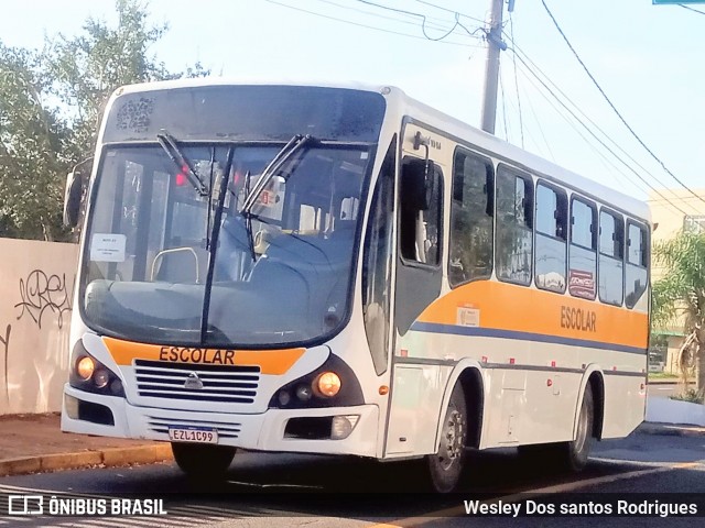 Linlex Transportes 1299 na cidade de Gravataí, Rio Grande do Sul, Brasil, por Wesley Dos santos Rodrigues. ID da foto: 12019131.