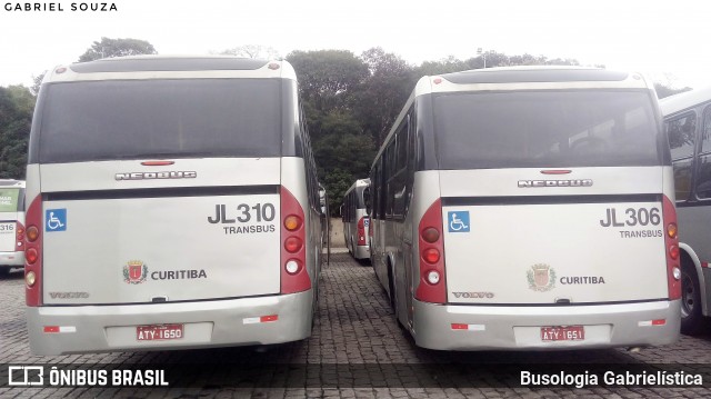 Expresso Azul JL310 na cidade de Curitiba, Paraná, Brasil, por Busologia Gabrielística. Número da foto: #12019160.