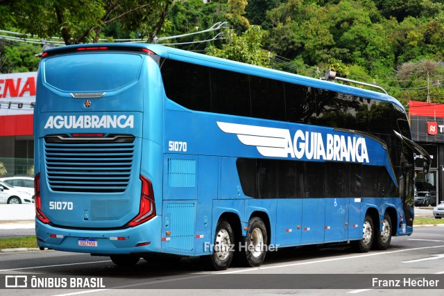 Viação Águia Branca 51070 na cidade de Vitória, Espírito Santo, Brasil, por Franz Hecher. ID da foto: 12020154.