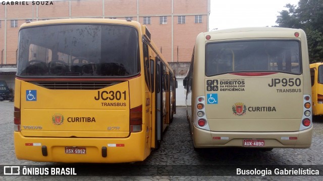 Expresso Azul JC301 na cidade de Curitiba, Paraná, Brasil, por Busologia Gabrielística. ID da foto: 12019123.