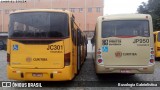 Expresso Azul JC301 na cidade de Curitiba, Paraná, Brasil, por Busologia Gabrielística. Número da foto: #12019123.