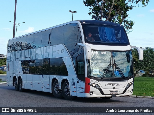 Auto Viação Catarinense 321307 na cidade de Florianópolis, Santa Catarina, Brasil, por André Lourenço de Freitas. ID da foto: 12021791.