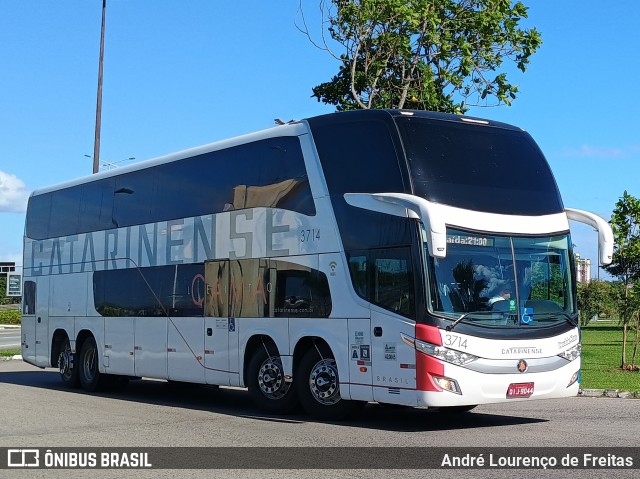 Auto Viação Catarinense 3714 na cidade de Florianópolis, Santa Catarina, Brasil, por André Lourenço de Freitas. ID da foto: 12026224.