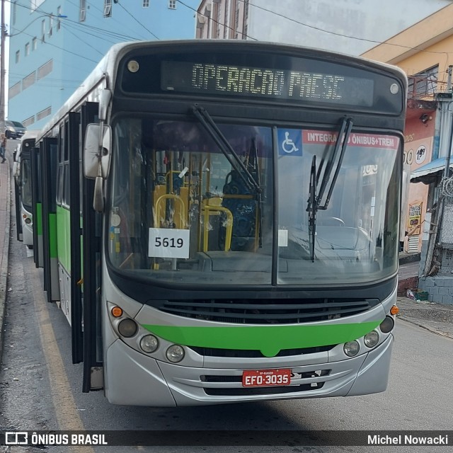 Ônibus Particulares EFO3035 na cidade de Itapevi, São Paulo, Brasil, por Michel Nowacki. ID da foto: 12025894.