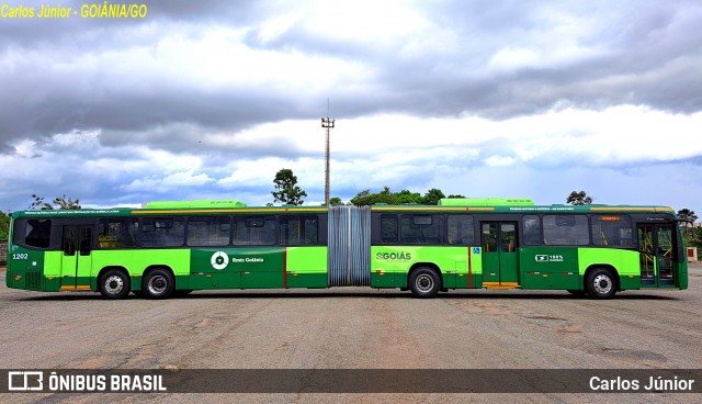 Metrobus 1202 na cidade de Goiânia, Goiás, Brasil, por Carlos Júnior. ID da foto: 12025768.