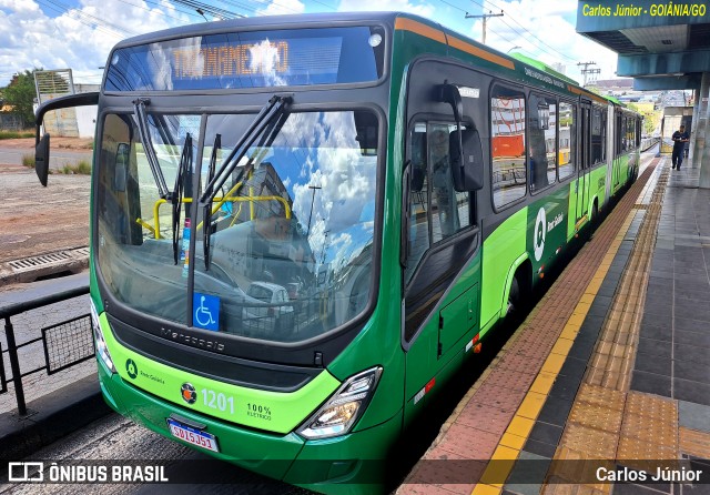 Metrobus 1201 na cidade de Goiânia, Goiás, Brasil, por Carlos Júnior. ID da foto: 12025735.