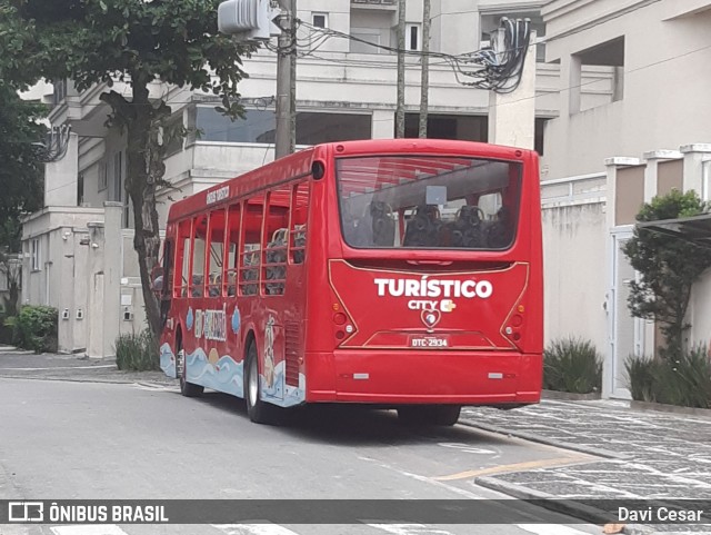 City Transporte Urbano Intermodal - Guarujá Turistico na cidade de Guarujá, São Paulo, Brasil, por Davi Cesar. ID da foto: 12028215.