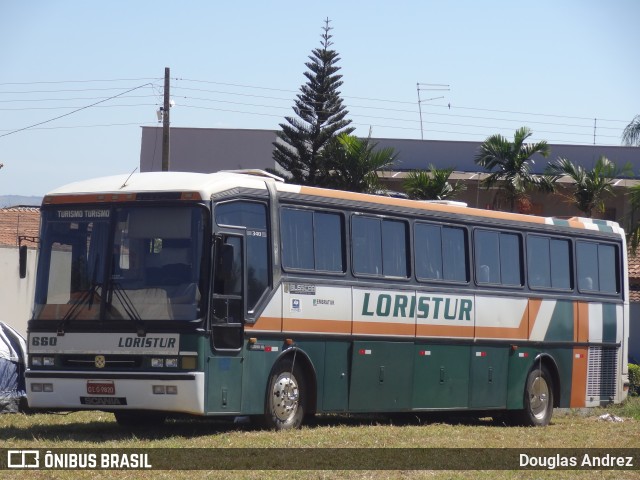 Loristur Turismo 660 na cidade de Trindade, Goiás, Brasil, por Douglas Andrez. Número da foto: #12030356.