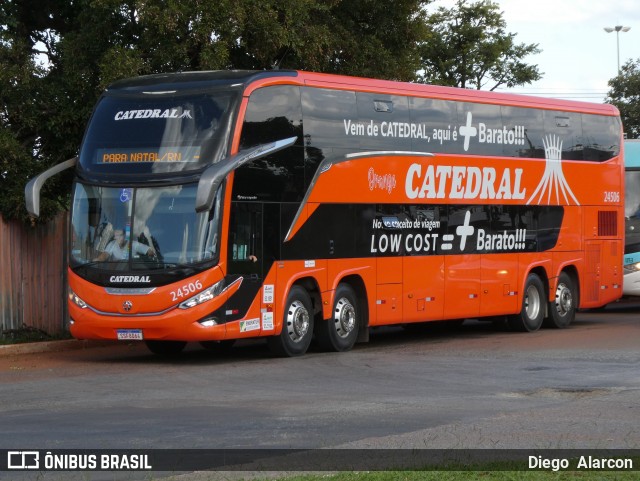 Catedral Turismo 24506 na cidade de Brasília, Distrito Federal, Brasil, por Diego  Alarcon. ID da foto: 12029314.