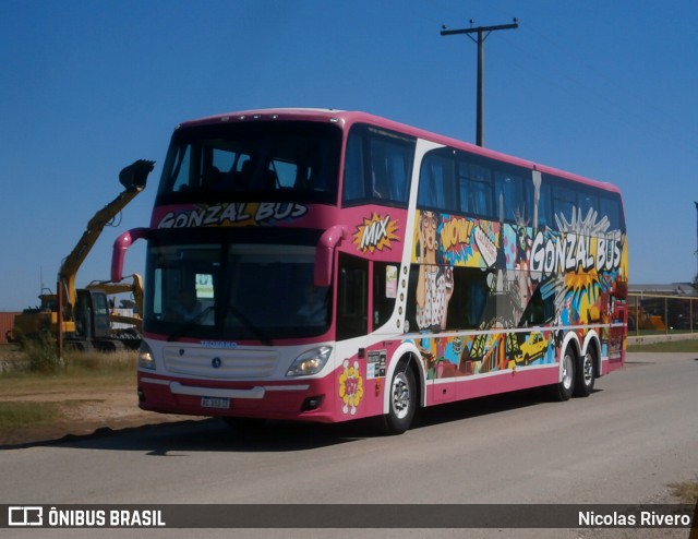 Gonzal Bus 1817 na cidade de Villa María, General San Martín, Córdoba, Argentina, por Nicolas Rivero. ID da foto: 12031792.