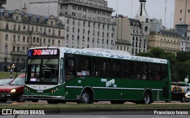 Transportes 270 127 na cidade de Ciudad Autónoma de Buenos Aires, Argentina, por Francisco Ivano. ID da foto: 12033478.