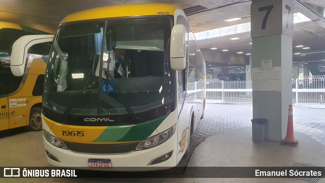 Empresa Gontijo de Transportes 19615 na cidade de Belo Horizonte, Minas Gerais, Brasil, por Emanuel Sócrates. Número da foto: #12033589.