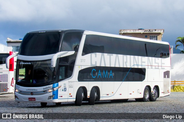 Auto Viação Catarinense 3717 na cidade de Balneário Camboriú, Santa Catarina, Brasil, por Diego Lip. Número da foto: #11990140.