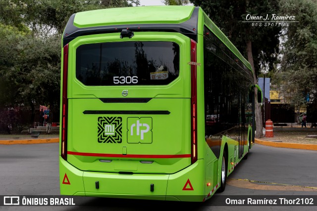 Sistema de Movilidad M1 > RTP - Red de Transporte de Pasajeros de la Ciudad de México 5306 na cidade de Gustavo A. Madero, Ciudad de México, México, por Omar Ramírez Thor2102. Número da foto: #12033909.