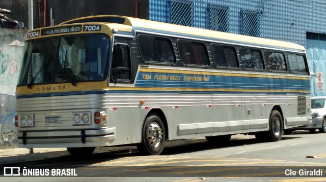 Viação Cometa 7004 na cidade de São Paulo, São Paulo, Brasil, por Cle Giraldi. ID da foto: 12035444.