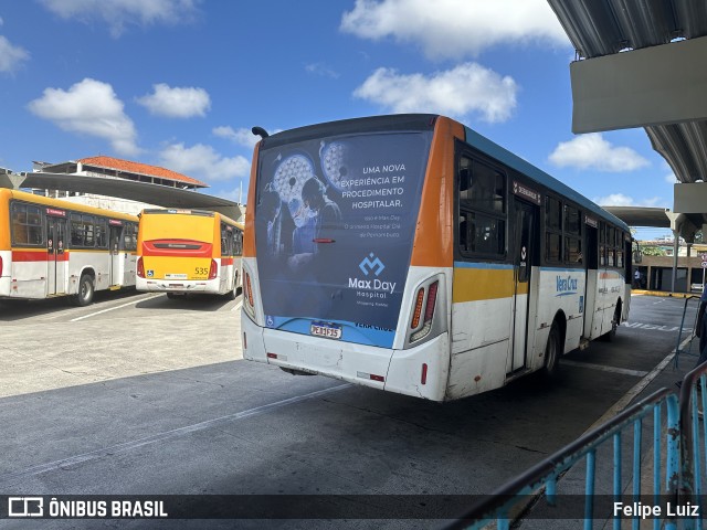 Expresso Vera Cruz 229 na cidade de Recife, Pernambuco, Brasil, por Felipe Luiz. Número da foto: #12044252.