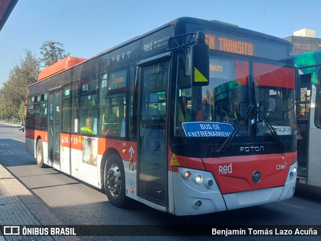 Redbus Urbano 1989 na cidade de Santiago, Santiago, Metropolitana de Santiago, Chile, por Benjamín Tomás Lazo Acuña. ID da foto: 12045599.