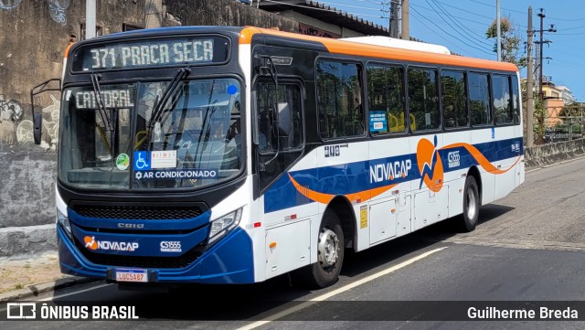 Viação Novacap C51555 na cidade de Rio de Janeiro, Rio de Janeiro, Brasil, por Guilherme Breda. Número da foto: #12045635.