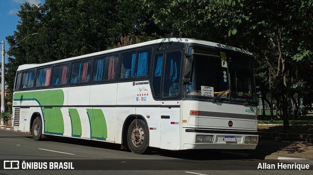 Ônibus Particulares 4004 na cidade de Paulínia, São Paulo, Brasil, por Allan Henrique. ID da foto: 12046731.