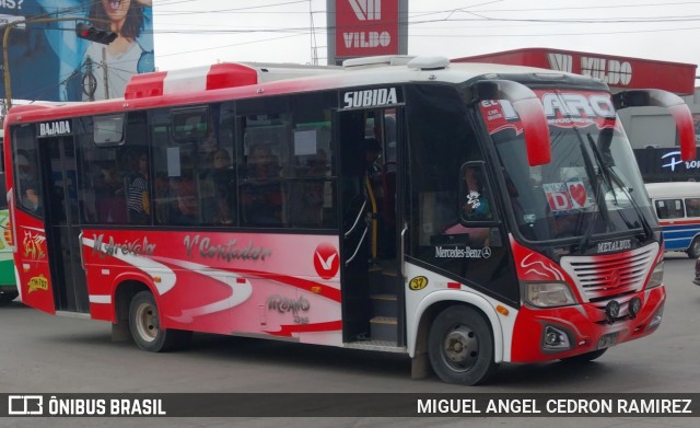 Empresa de Transportes El Icaro Inversionistas S.A. 37 na cidade de Trujillo, Trujillo, La Libertad, Peru, por MIGUEL ANGEL CEDRON RAMIREZ. ID da foto: 12046639.