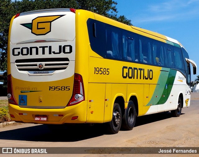 Empresa Gontijo de Transportes 19585 na cidade de Luz, Minas Gerais, Brasil, por Jessé Fernandes. ID da foto: 12050881.