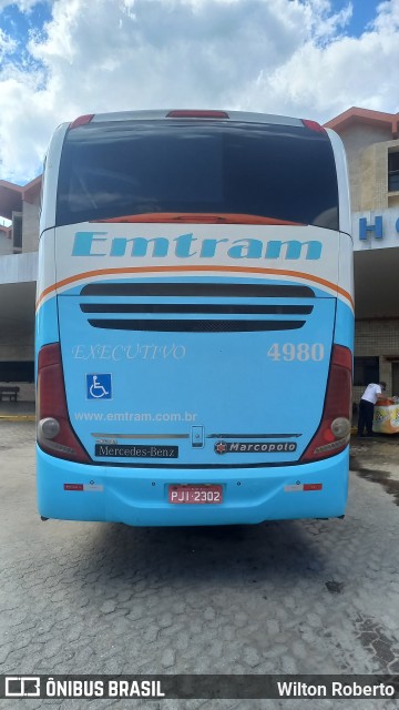 Emtram 4980 na cidade de Governador Valadares, Minas Gerais, Brasil, por Wilton Roberto. Número da foto: #12054810.