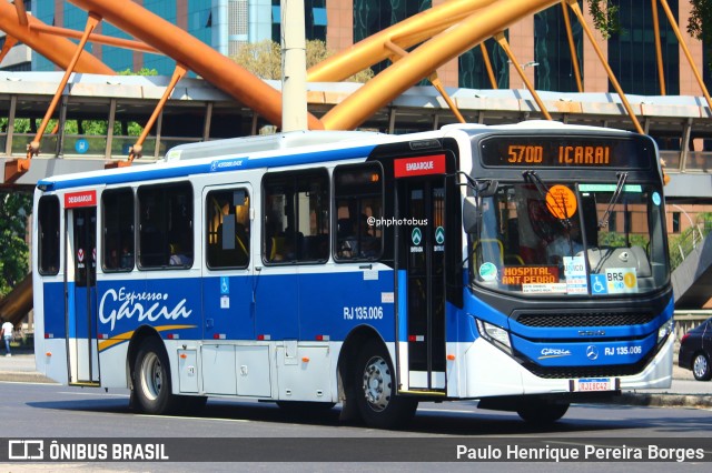 Expresso Garcia RJ 135.006 na cidade de Rio de Janeiro, Rio de Janeiro, Brasil, por Paulo Henrique Pereira Borges. Número da foto: #12060116.