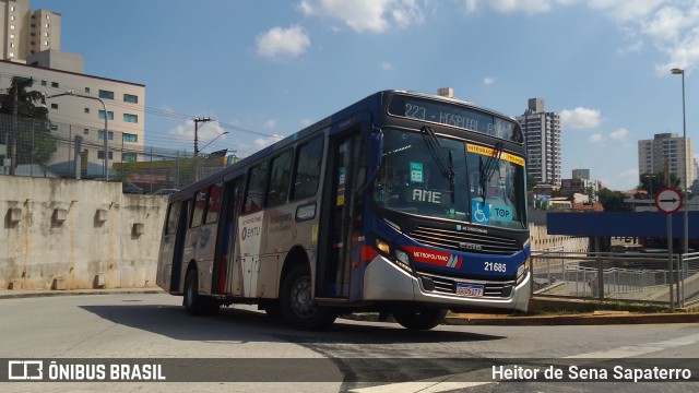 Viação Osasco 21.685 na cidade de Osasco, São Paulo, Brasil, por Heitor de Sena Sapaterro. Número da foto: #12058551.