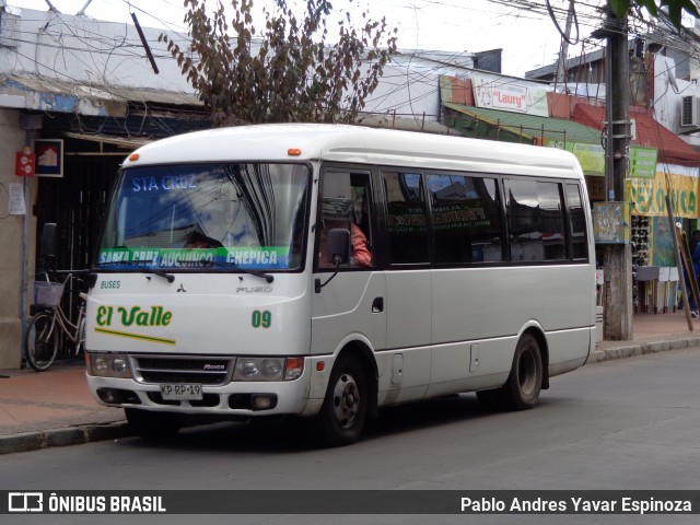 Minibuses El Valle 09 na cidade de Santa Cruz, Colchagua, Libertador General Bernardo O'Higgins, Chile, por Pablo Andres Yavar Espinoza. Número da foto: #12060739.
